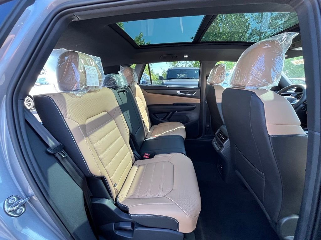 New 2026 Silver Volkswagen 2.0T SEL R-Line Black image 24