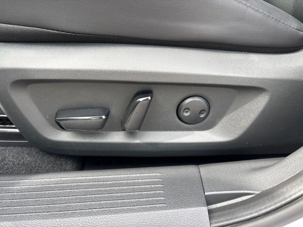 Used 2023 Silver Nissan SV image 20