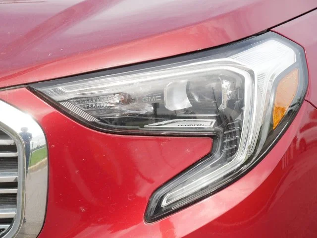Used 2018 Red GMC Denali image 10