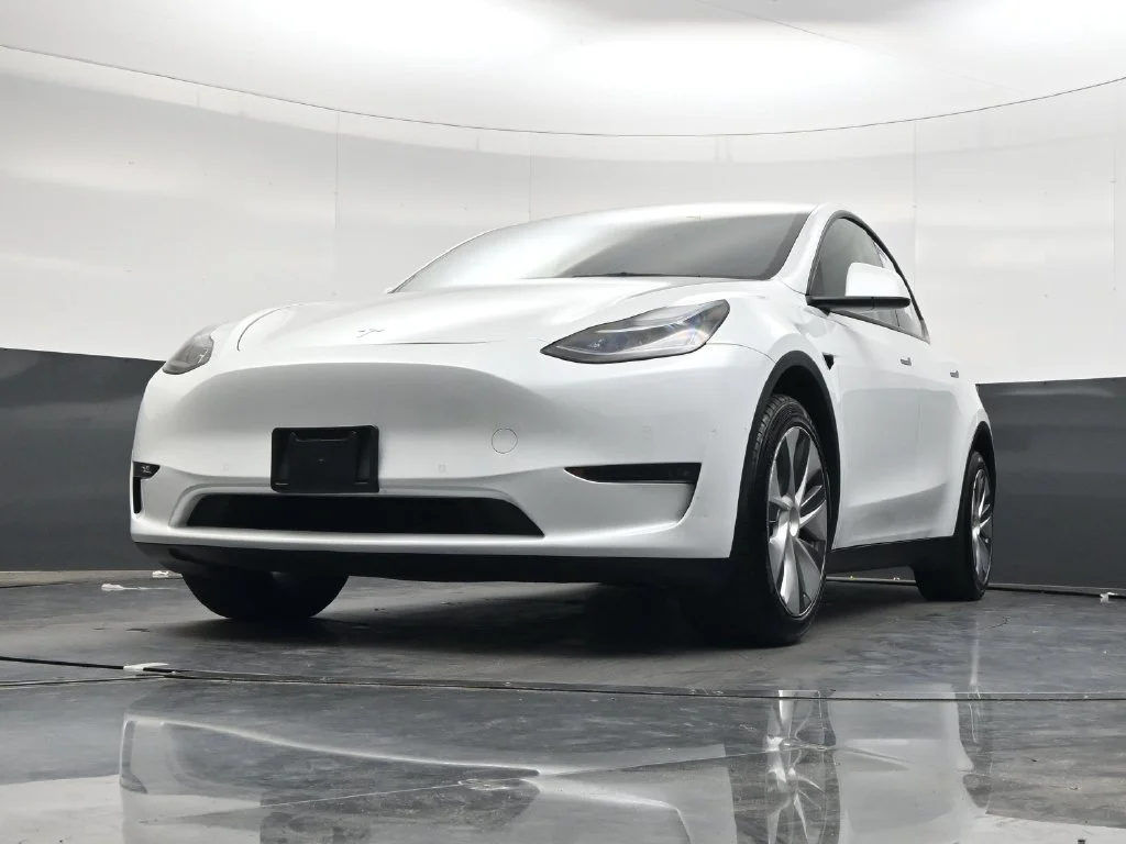 Used 2022  Tesla Long Range image 25