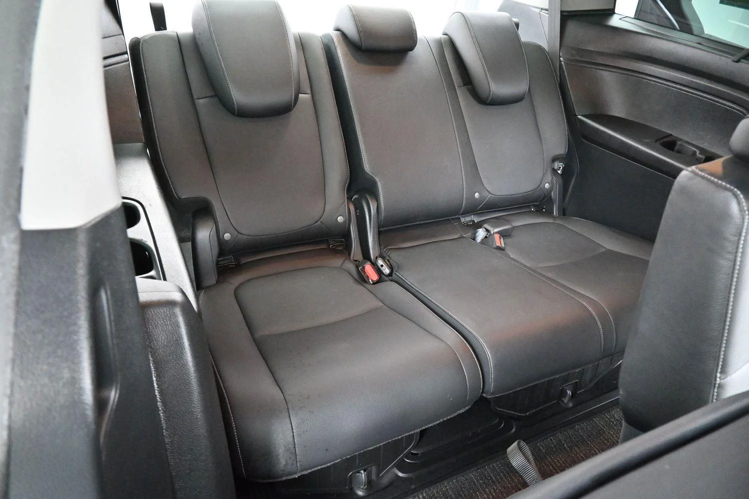 Used 2023 Modern Steel Metallic Honda Touring image 40