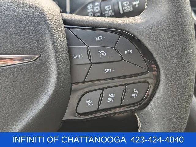 Used 2025 Black Chrysler Limited image 29