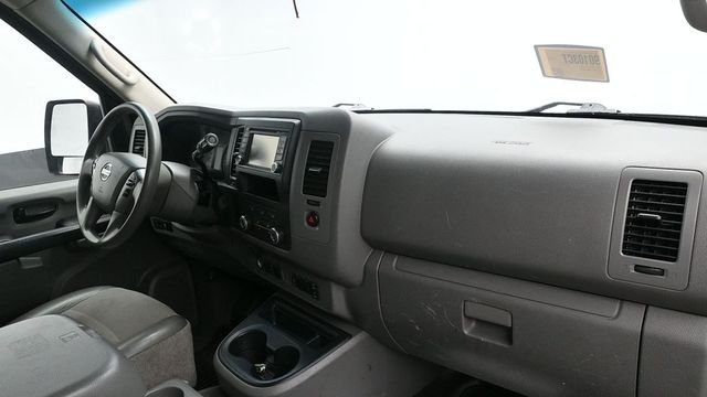 Used 2021 White Nissan SV image 17