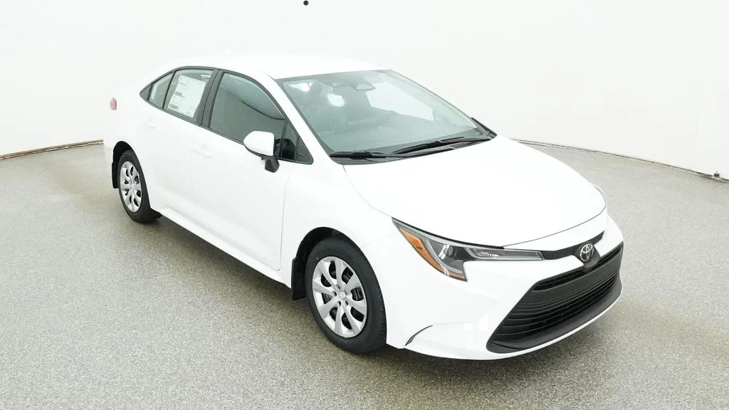New 2026 Ice Cap Toyota LE image 10