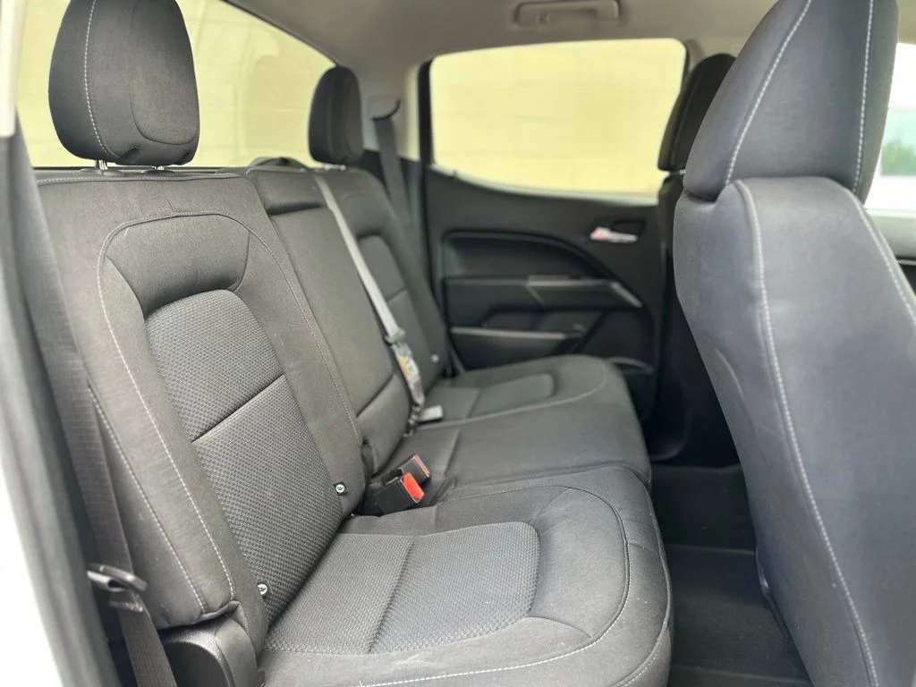 Used 2022 White Chevrolet LT image 14