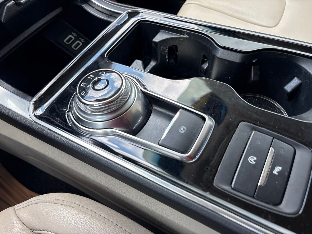 2020 Ford Edge Titanium - Photo 23