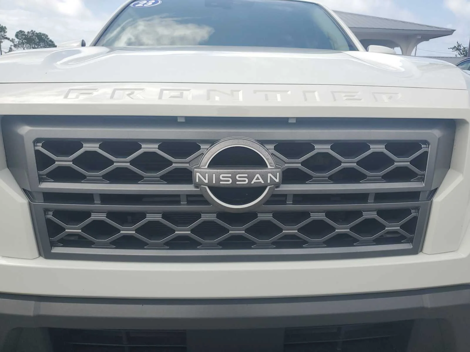 2023 Nissan Frontier SV - Photo 17