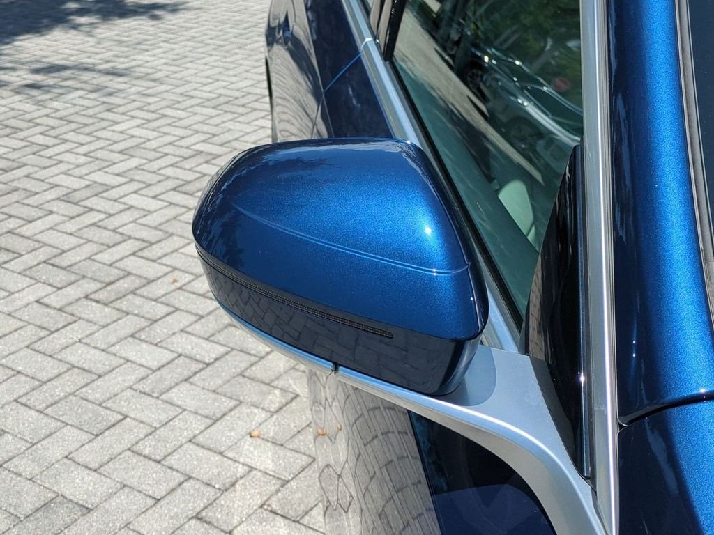 New 2027 Phytonic Blue Metallic BMW 530i image 12