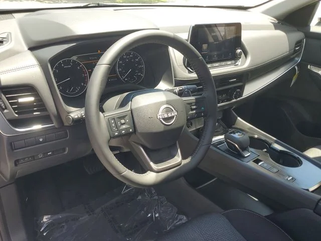 2026 Nissan Rogue SV - Photo 11