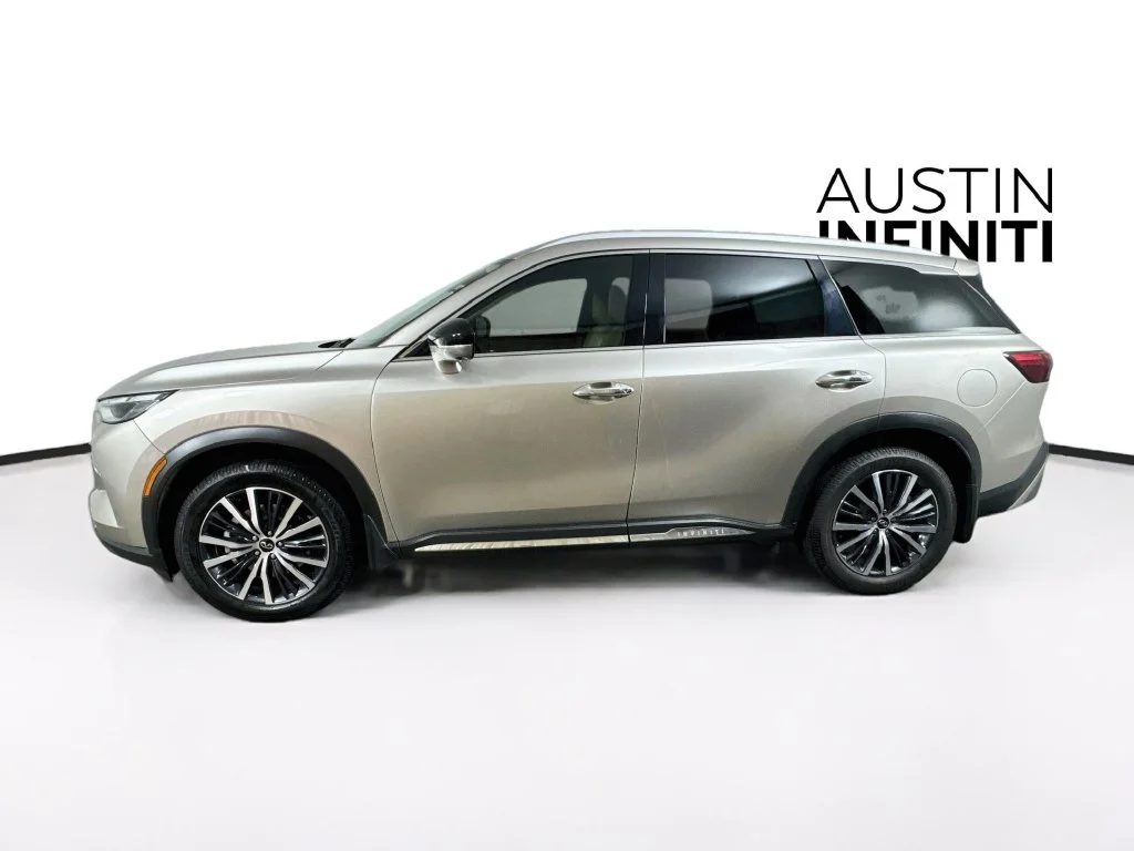 Certified Used 2024 Silver INFINITI Sensory image 6