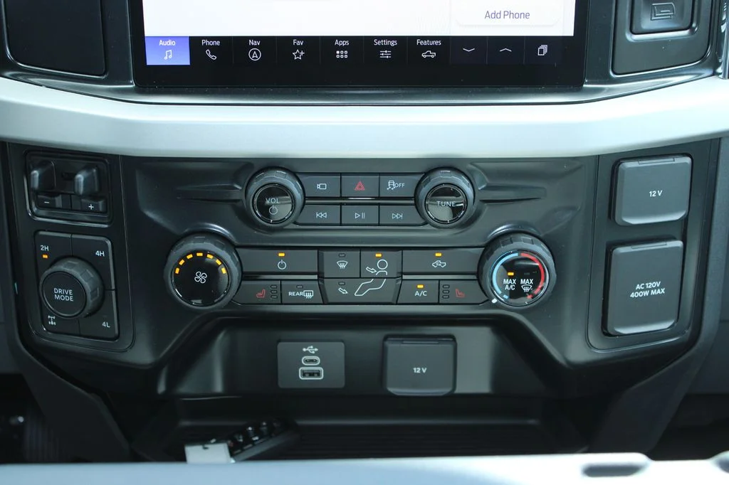 New 2026 Avalanche Ford F-350® XLT image 30
