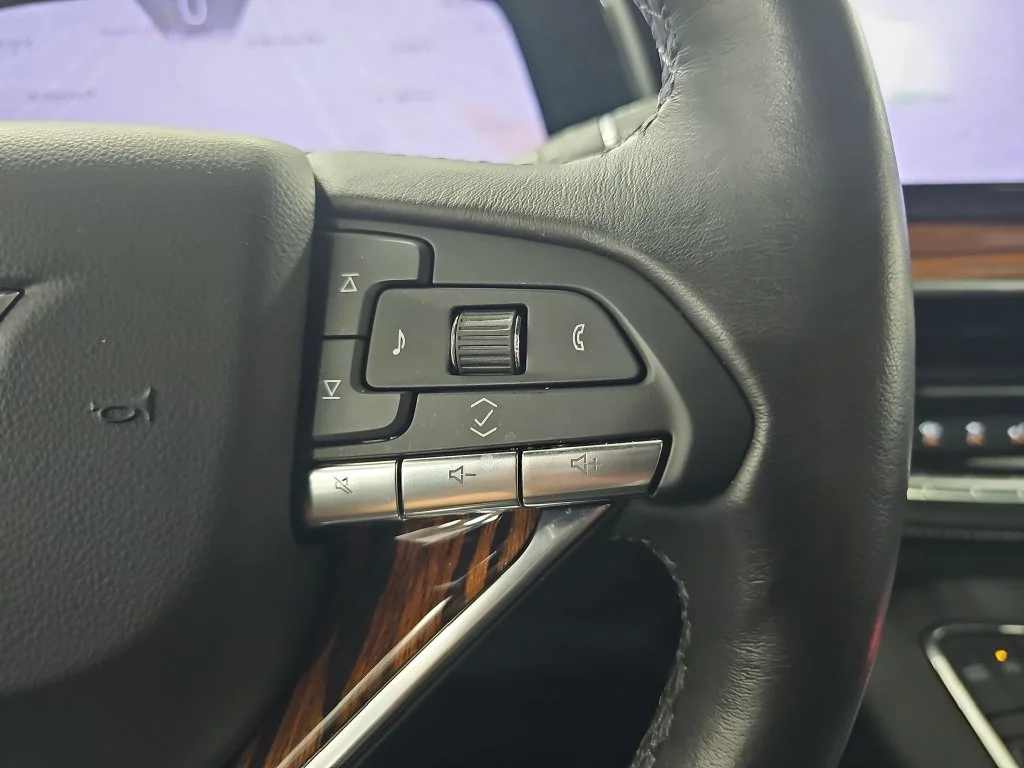 Used 2023 Black Cadillac Premium Luxury image 20