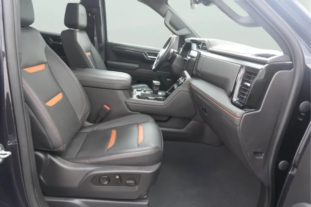 Used 2023 Silver GMC AT4 image 16