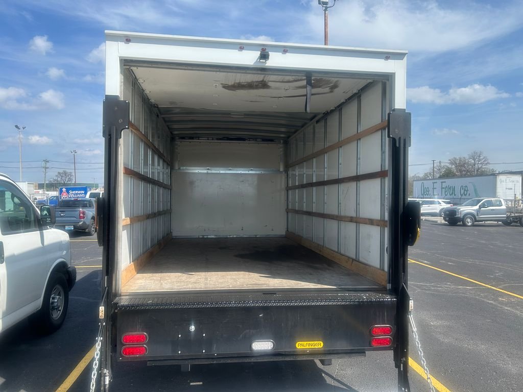 Used 2024 White Ford Base image 4