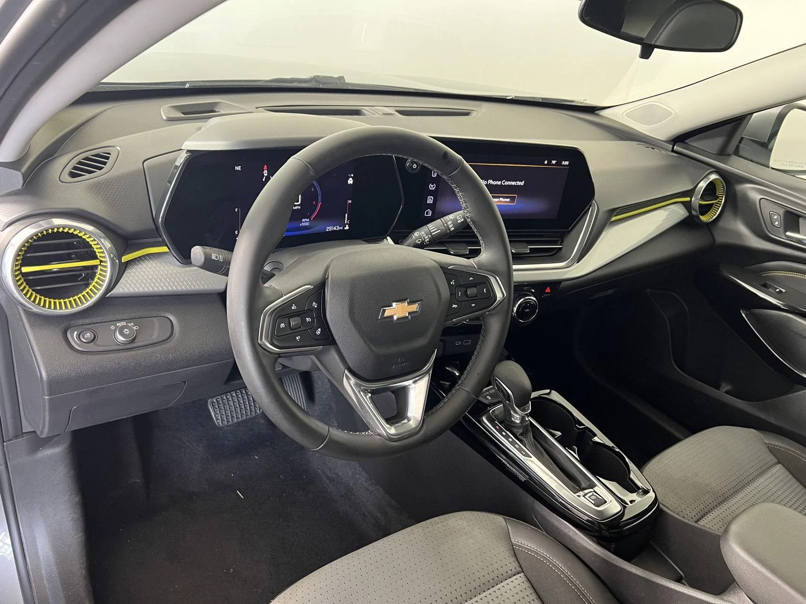 Used 2024 Sterling Gray Metallic Chevrolet LT image 5