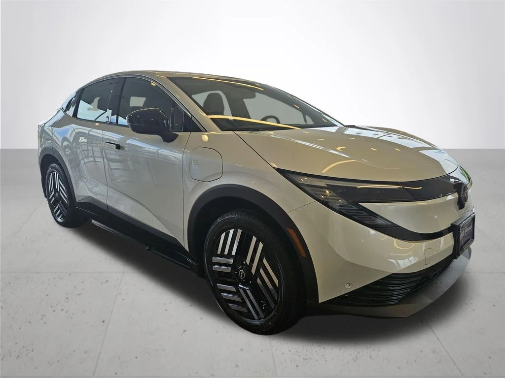 New 2026 Everest White Pearl TriCoat Nissan SV+ image 5