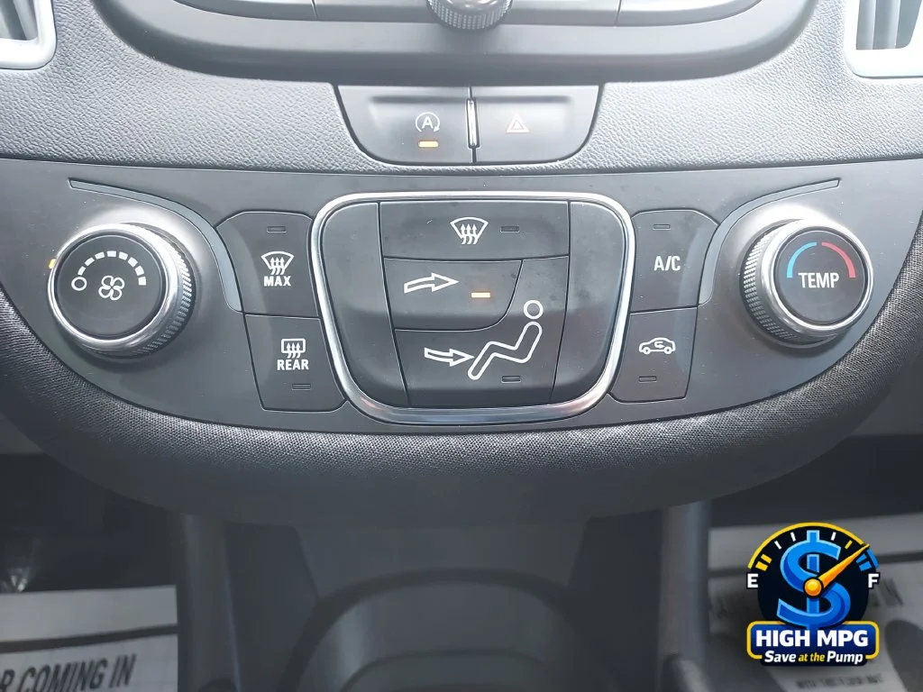 Used 2021 Gray Chevrolet RS image 19