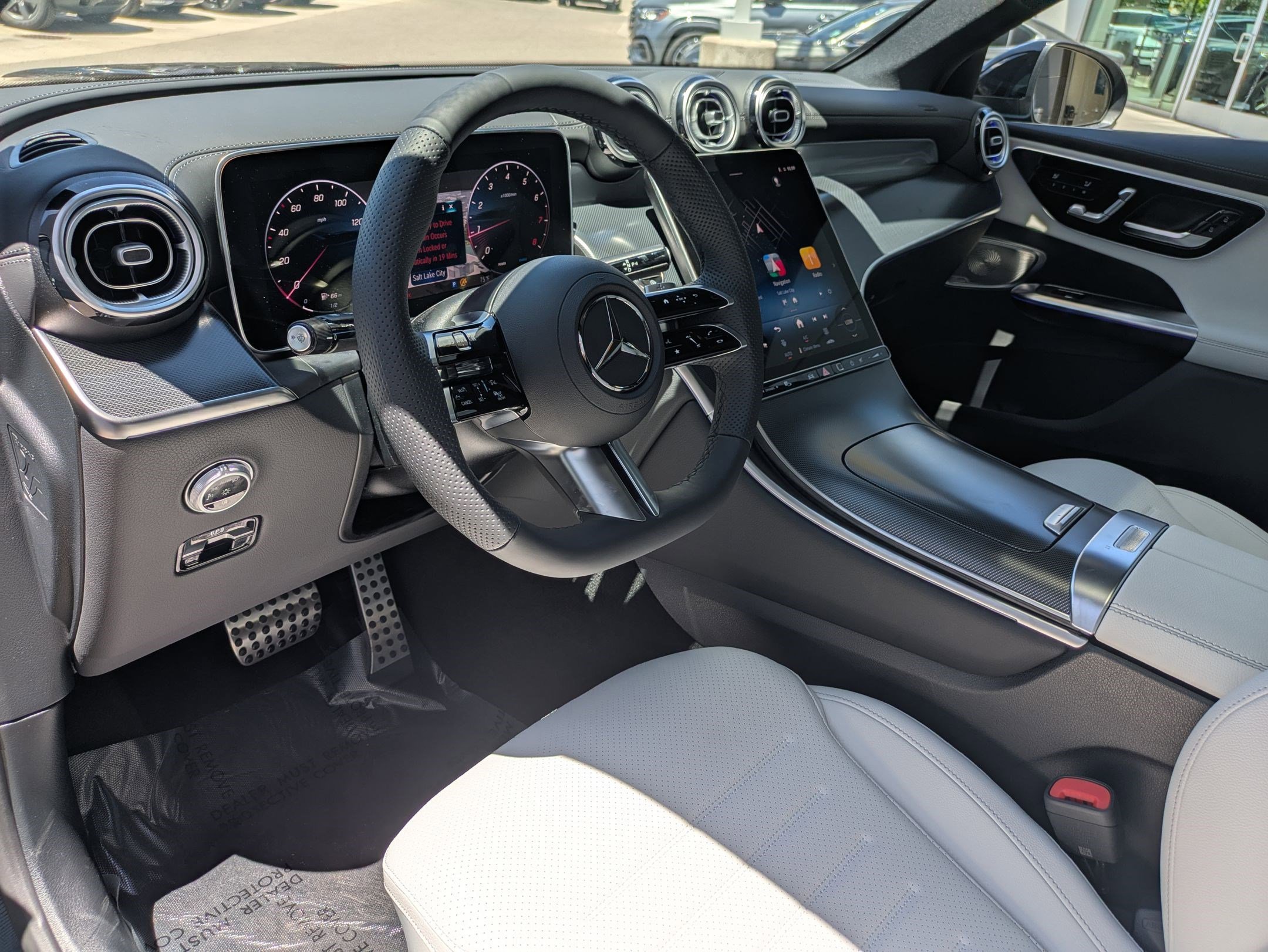 New 2026 Black Mercedes-Benz GLC 300 image 27