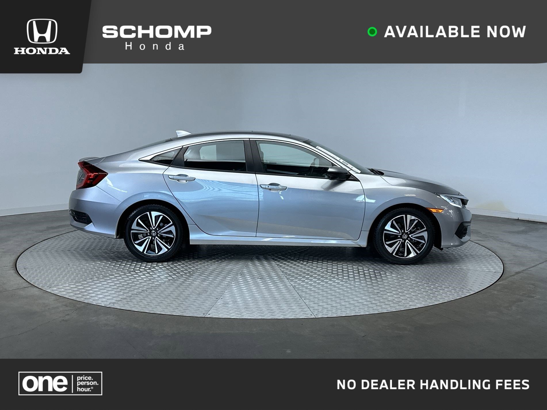 Used 2018 Lunar Silver Metallic Honda EX-T image 1