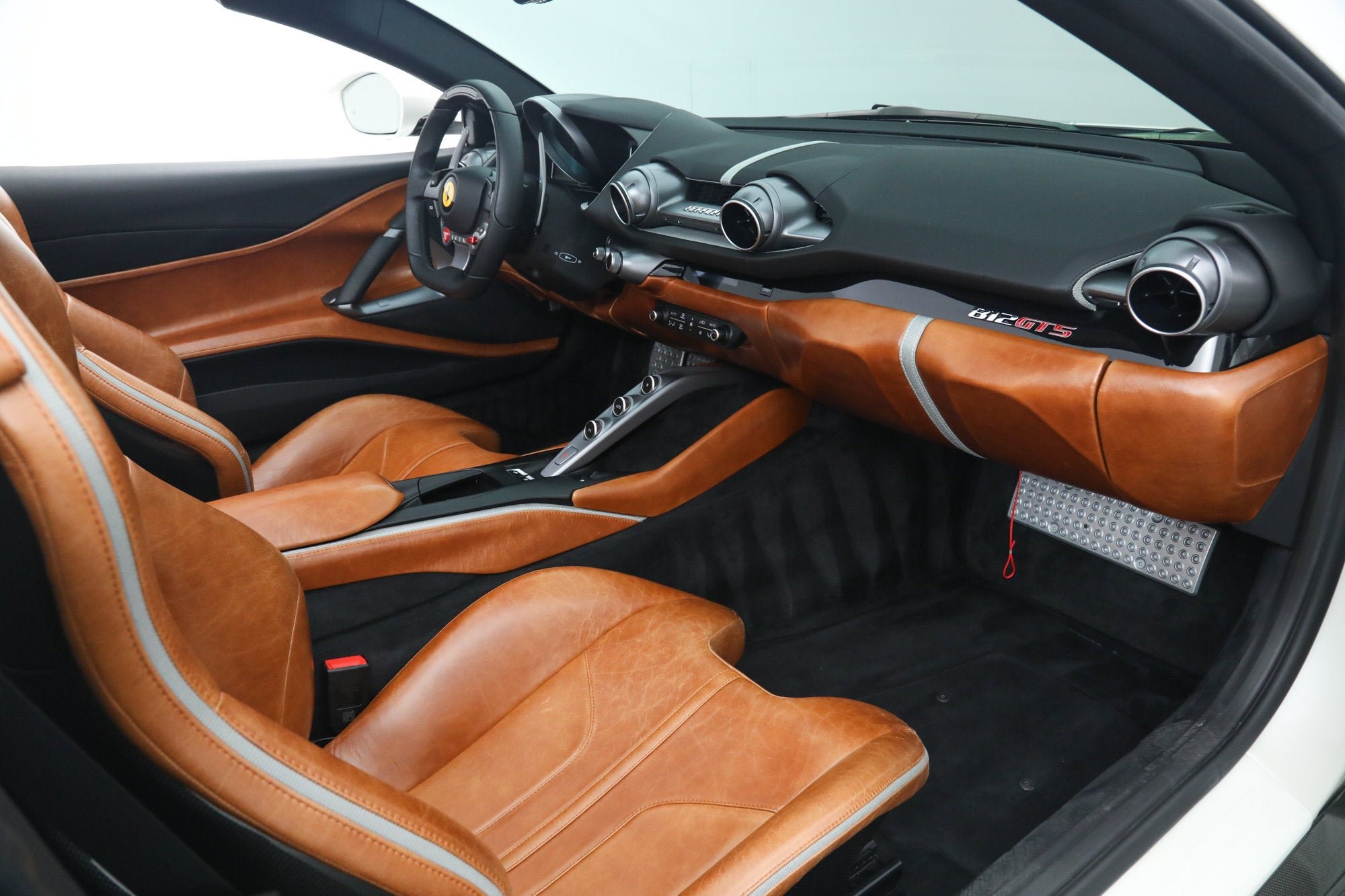 Certified Used 2022 Bianco Fuji Ferrari  image 23