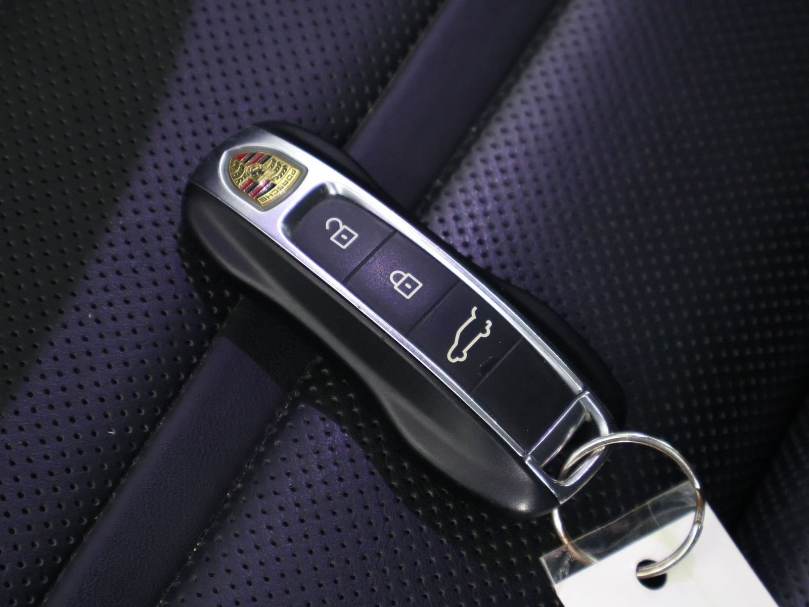 Certified Used 2022 White Porsche  image 34