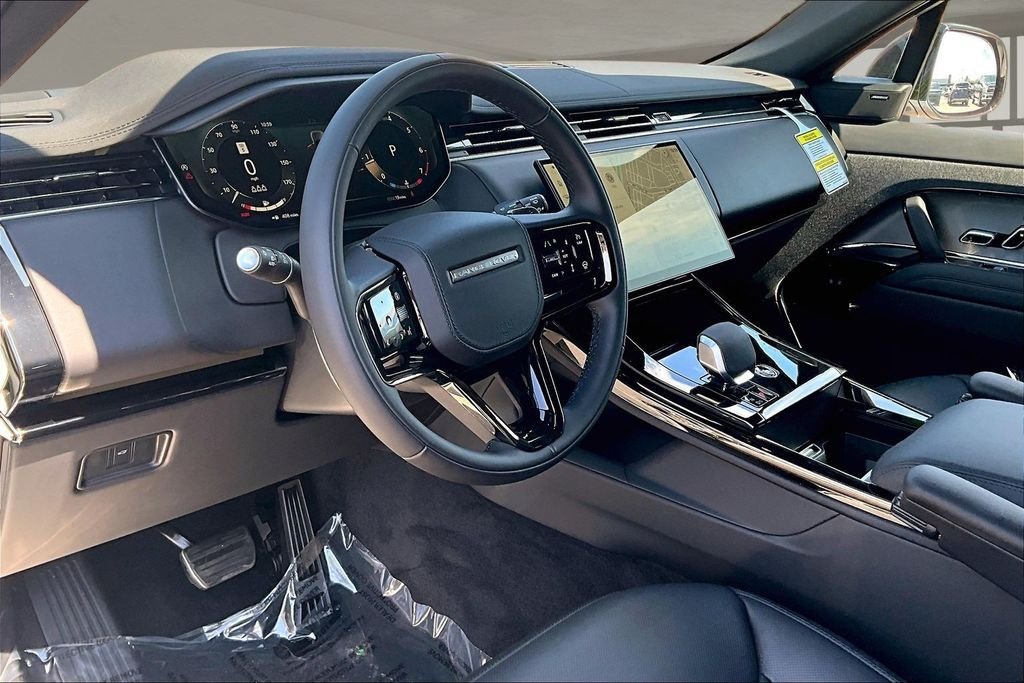 New 2026 Fuji White Land Rover Dynamic SE image 6