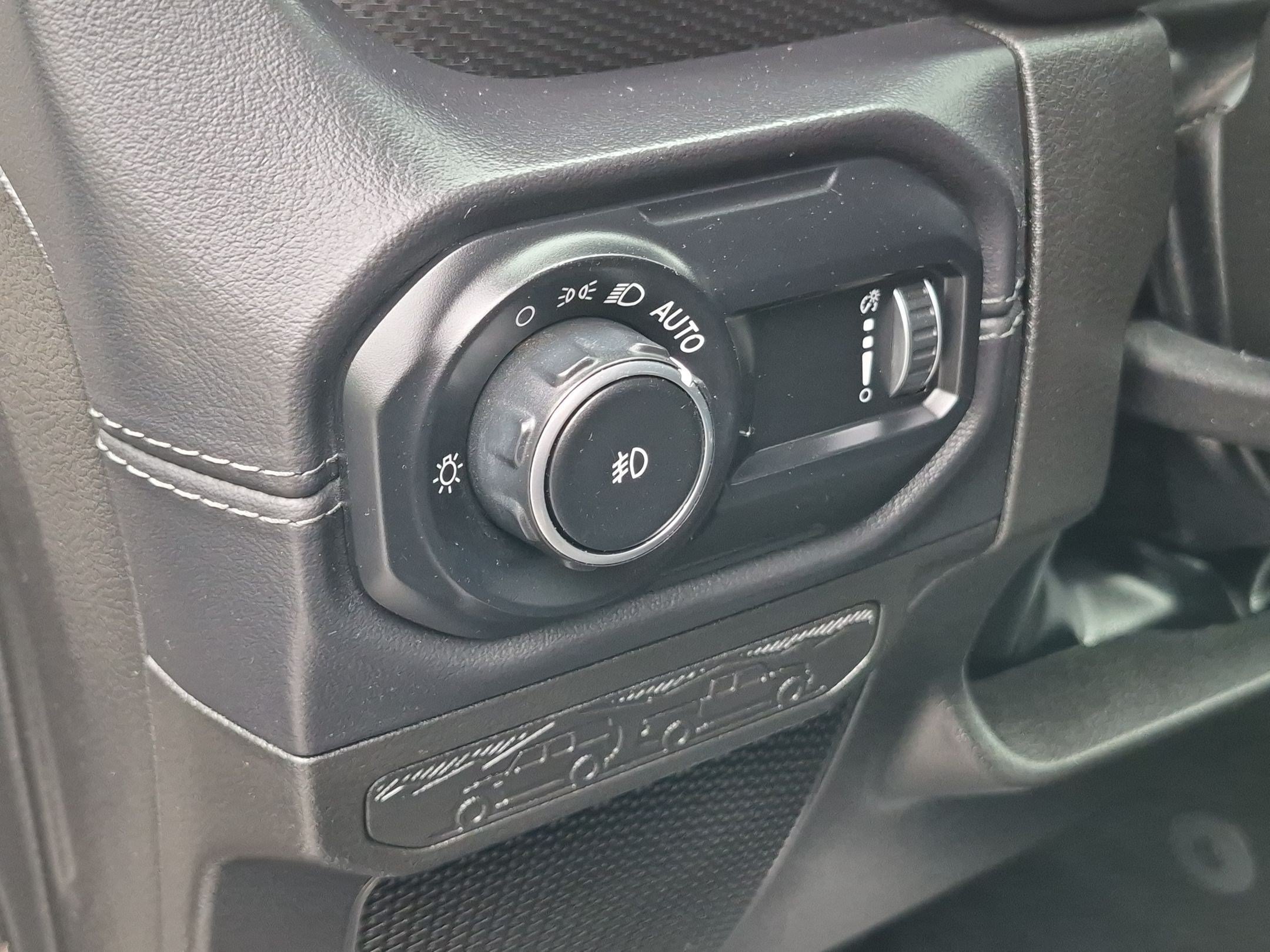 Used 2024 Black Jeep 4-Door Rubicon 4x4 image 22