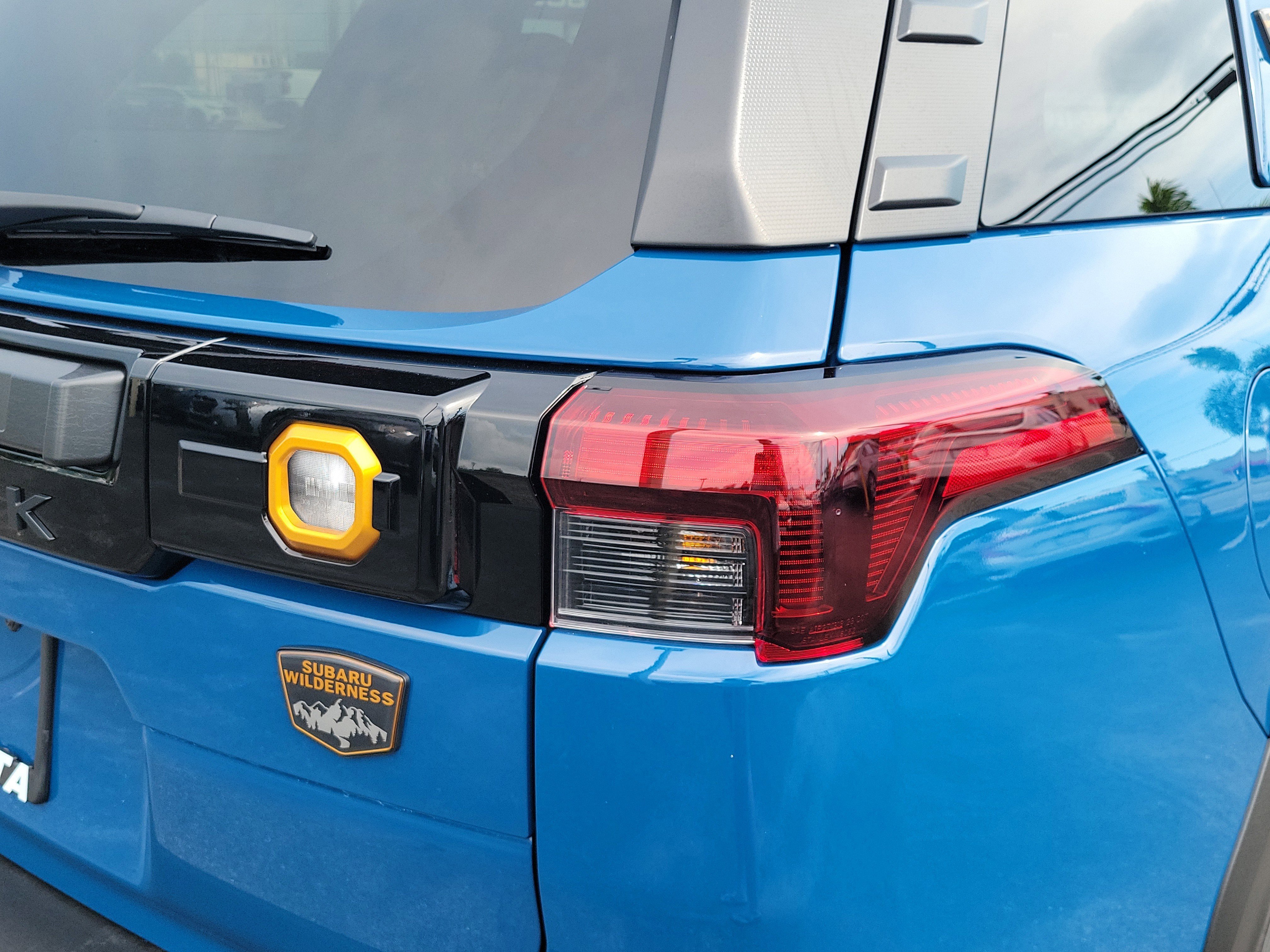 Used 2026 Geyser Blue Subaru Wilderness image 10