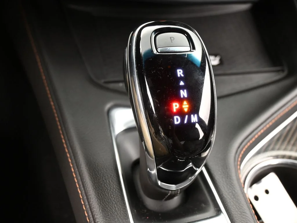 Used 2025 Drift Metallic Cadillac V-Series image 23