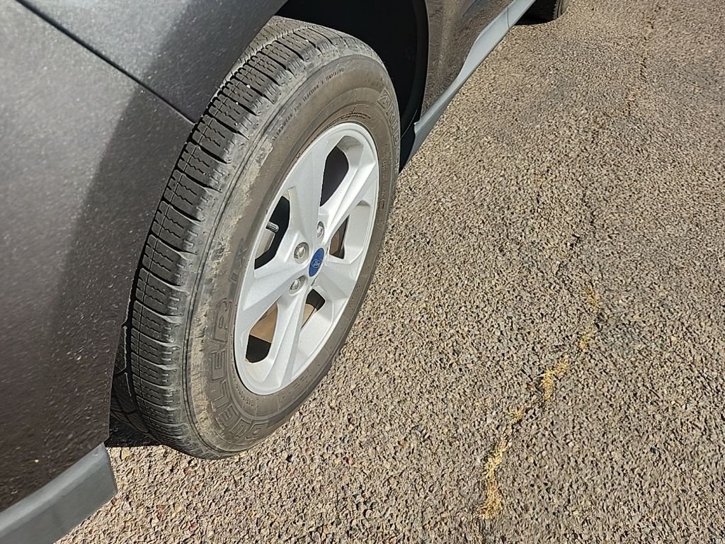 Used 2020 Gray Ford SE image 15