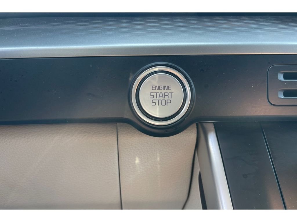Used 2022 DEEP CHROMA BLUE Kia LXS image 34