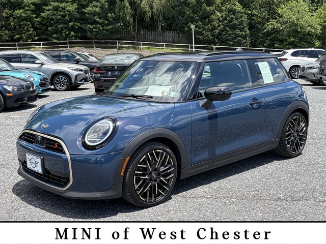 2025 MINI Cooper S Iconic