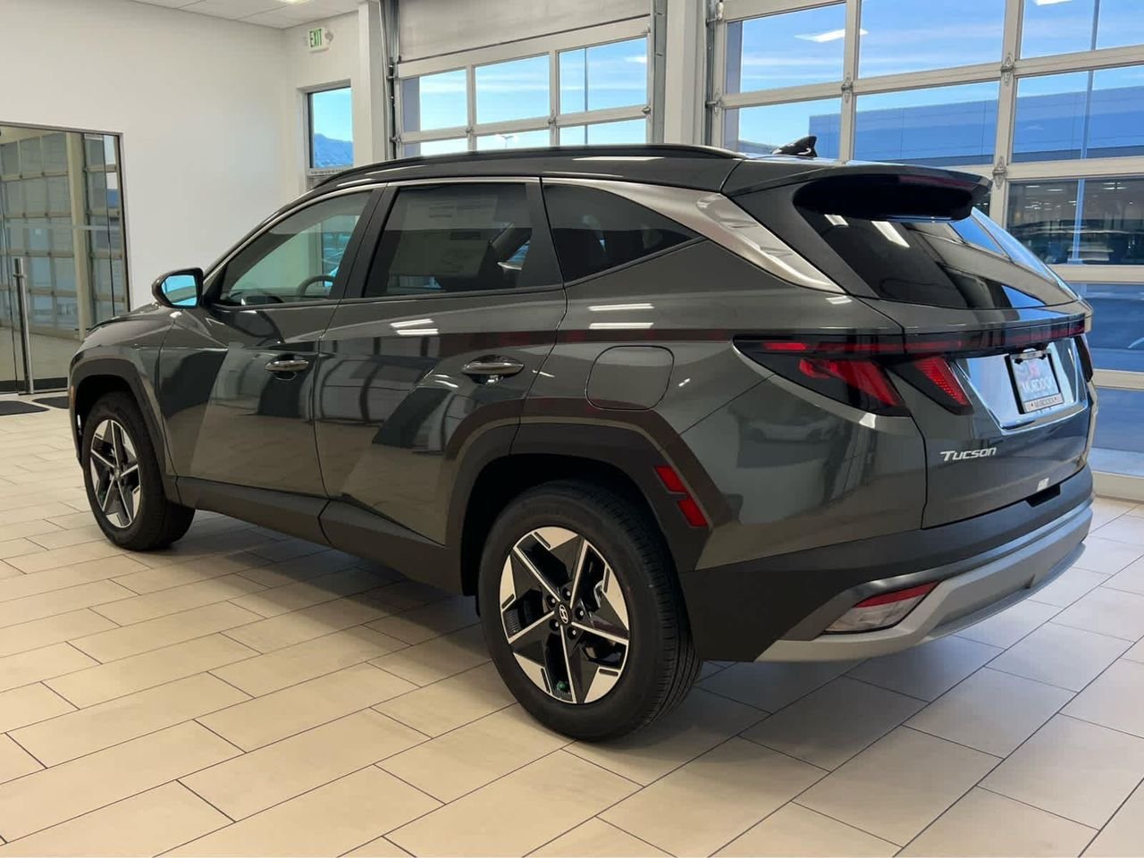 New 2026 Amazon Gray Hyundai SEL image 11