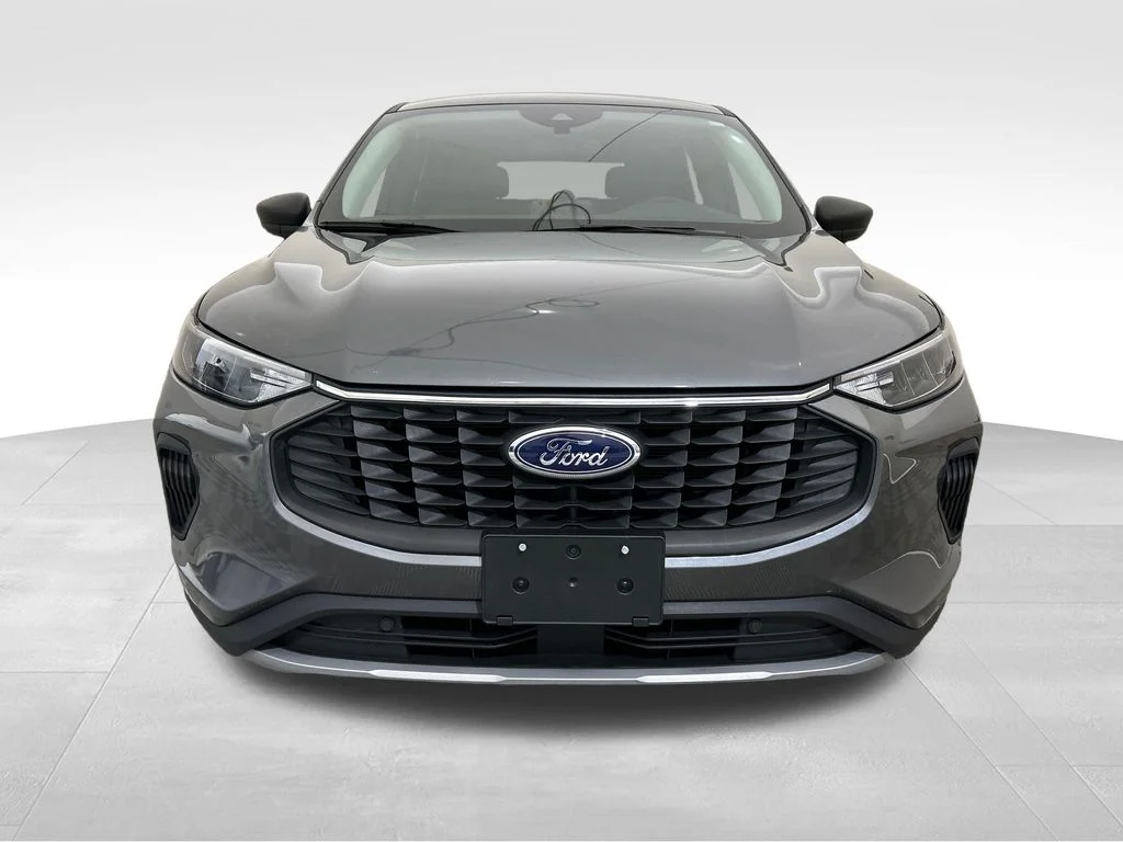 Used 2023 Gray Ford Active image 9