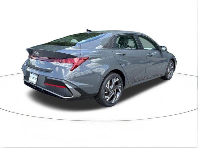 New 2026 Ecotronic Gray Hyundai Limited image 3