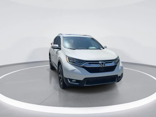 Used 2018  Honda Touring image 2