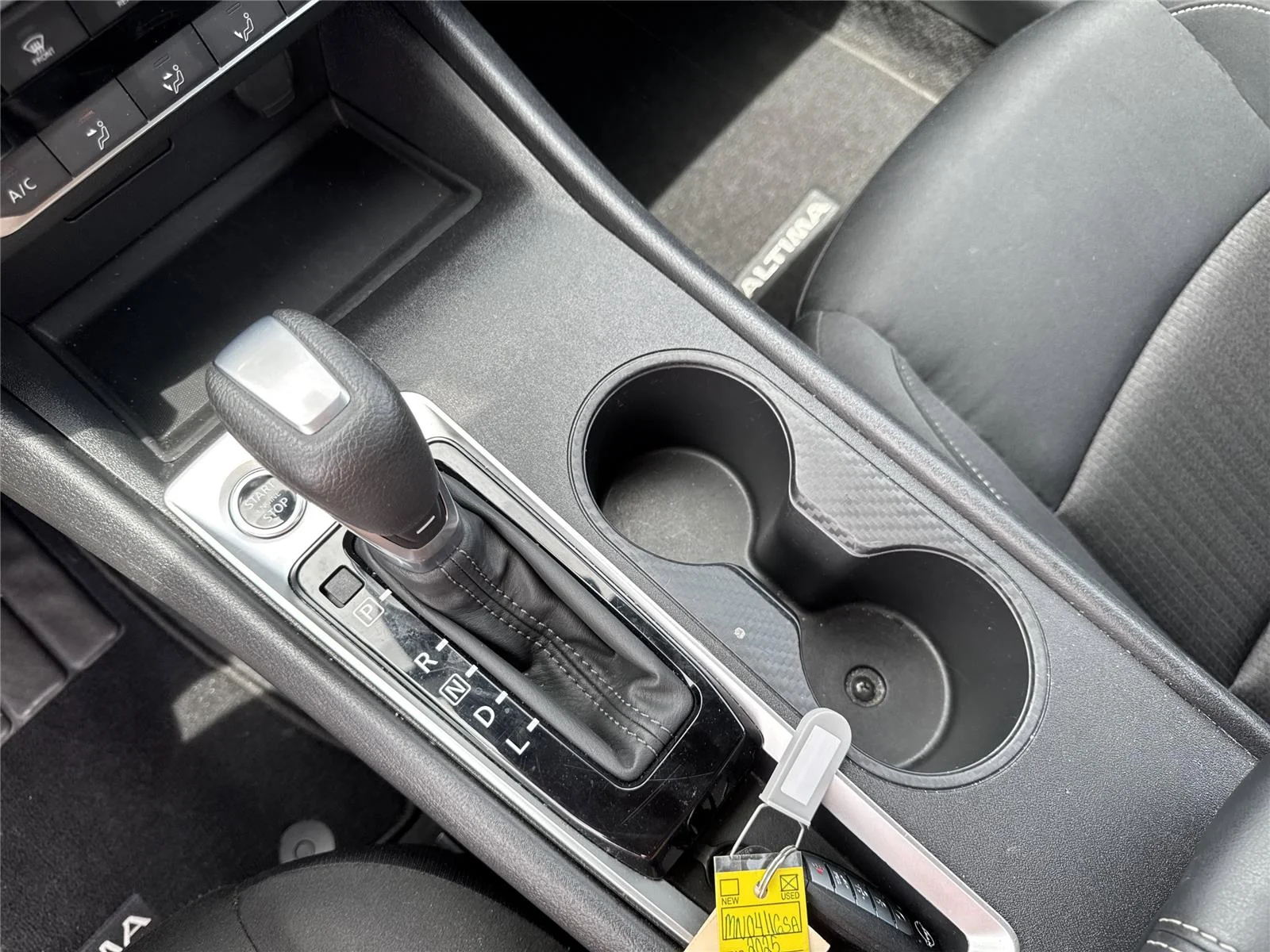 Used 2025 Gun Metallic Nissan SV image 27