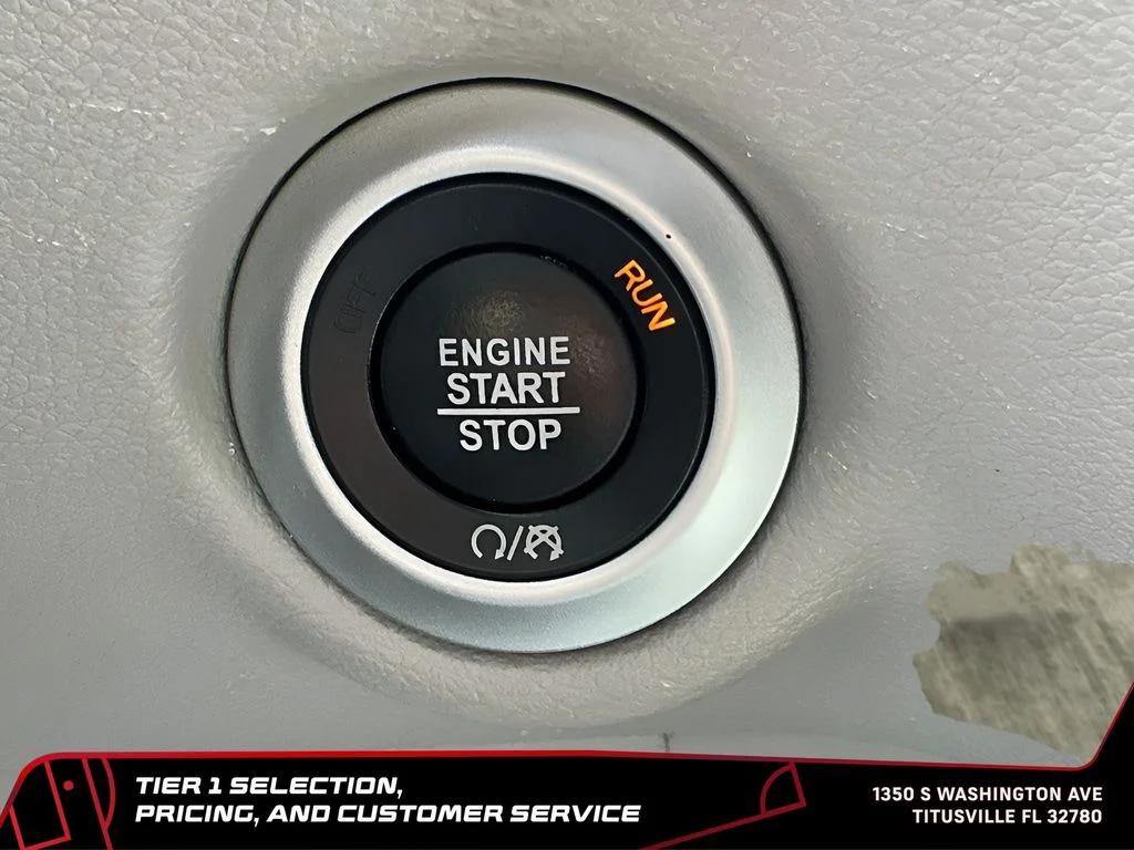 Used 2023 White Chrysler LX image 35