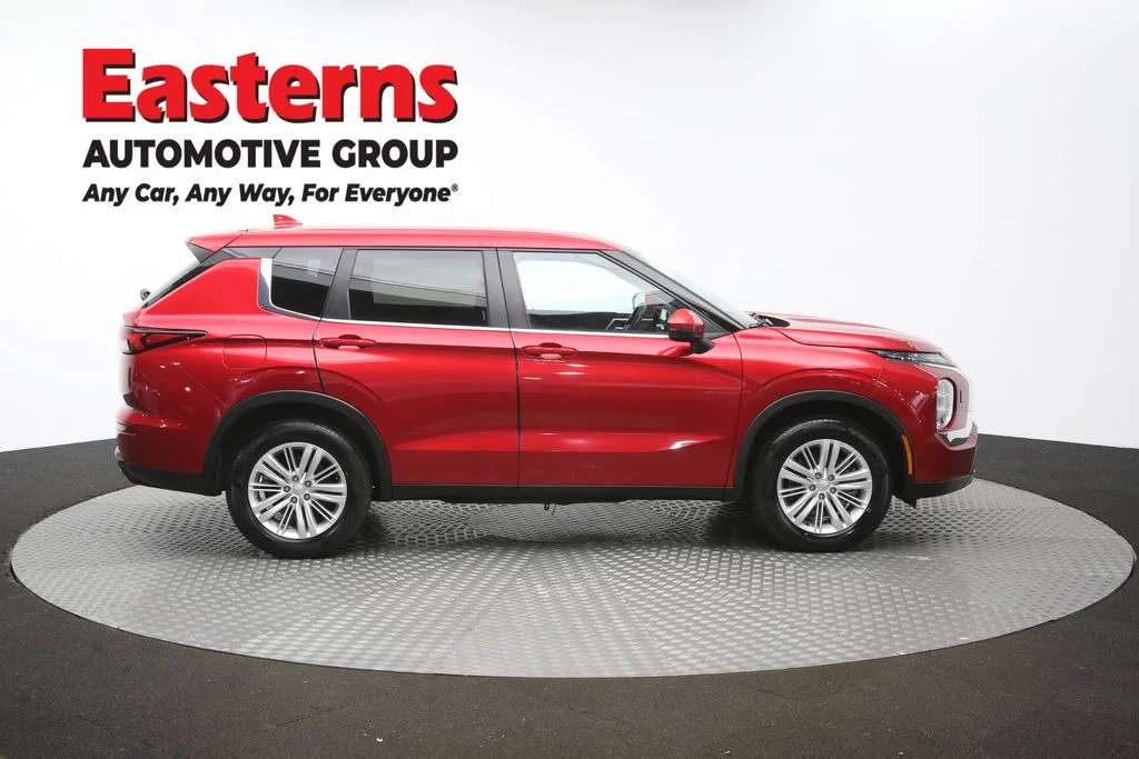 Used 2024 Red Mitsubishi ES image 44
