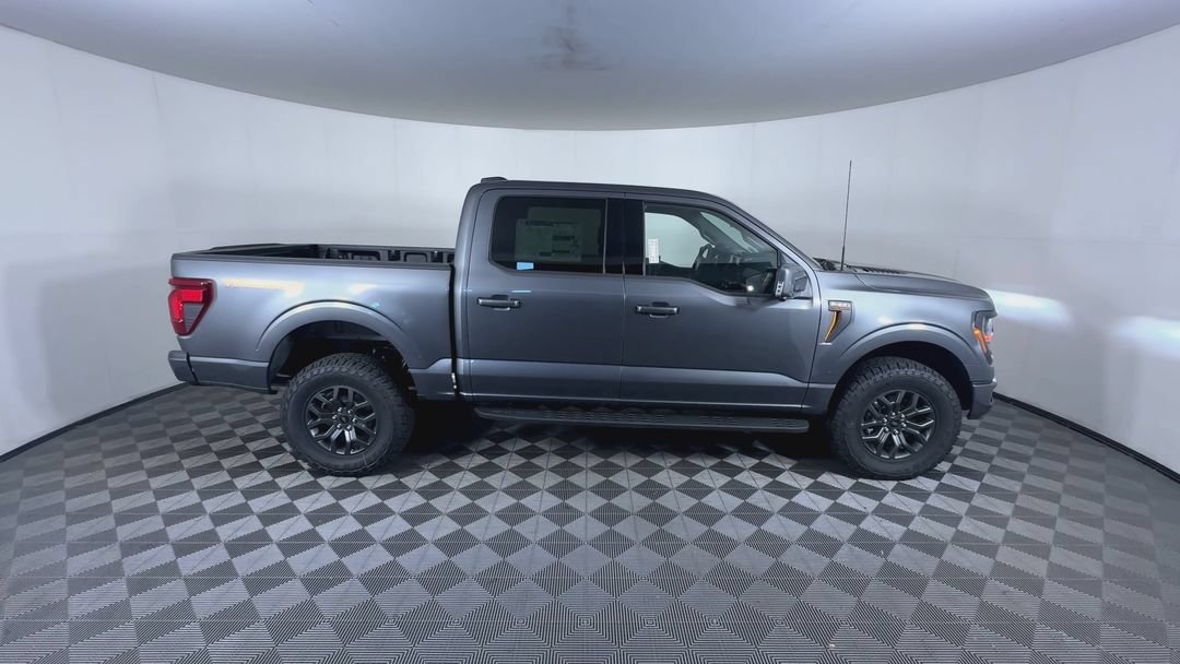 New 2026 Carbonized Gray Metallic Ford Tremor image 9