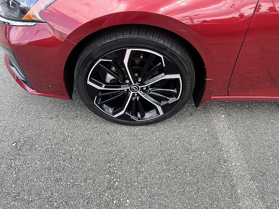 Used 2023 Scarlet Ember Tintcoat Nissan 2.5 SR image 9