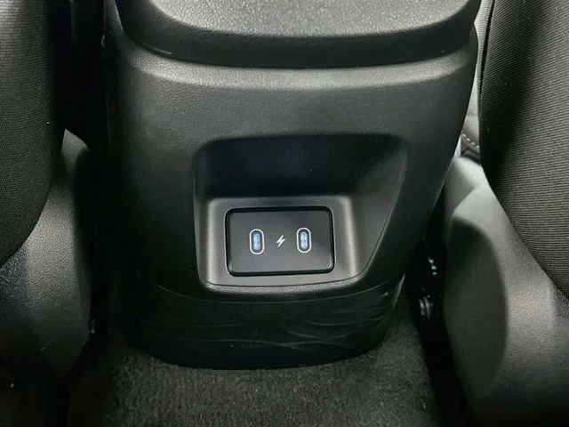 New 2026 Hyundai ELANTRA SE