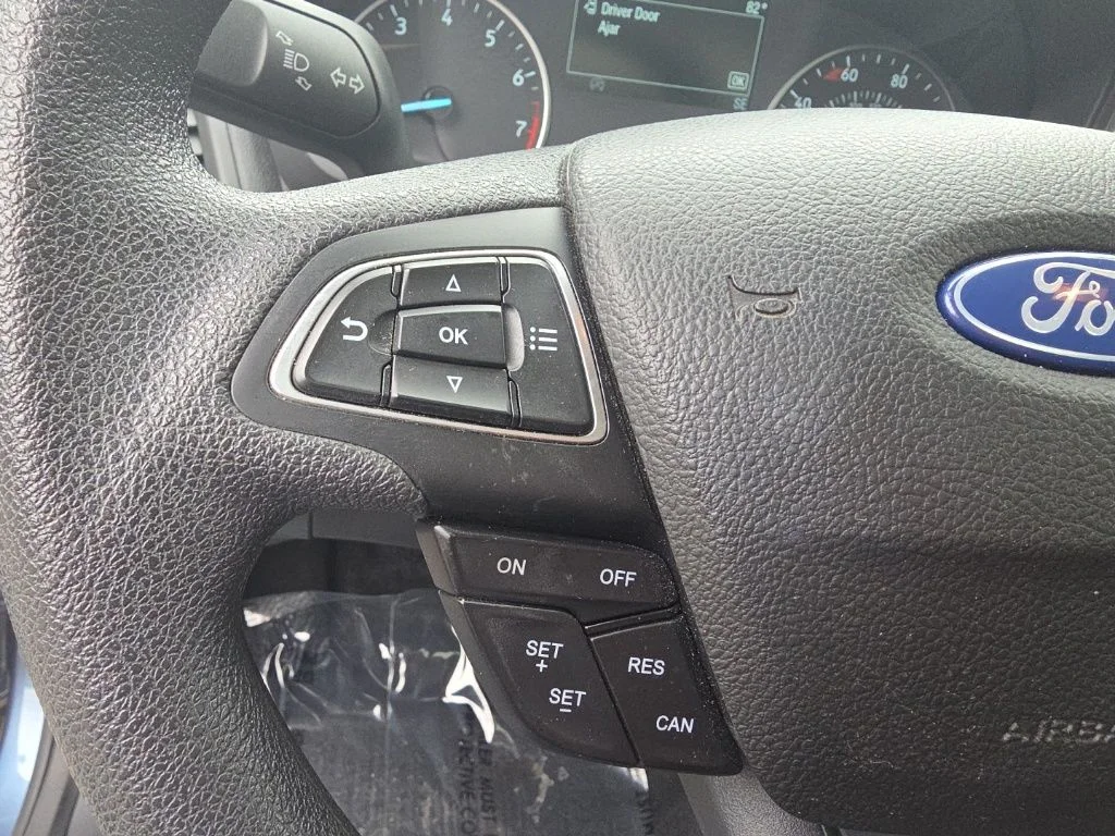 Certified Used 2022 Blue Metallic Ford SE image 15