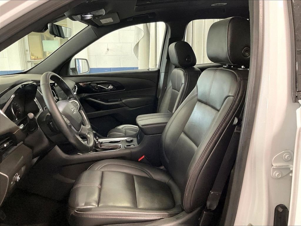 Used 2023 White Chevrolet RS image 10
