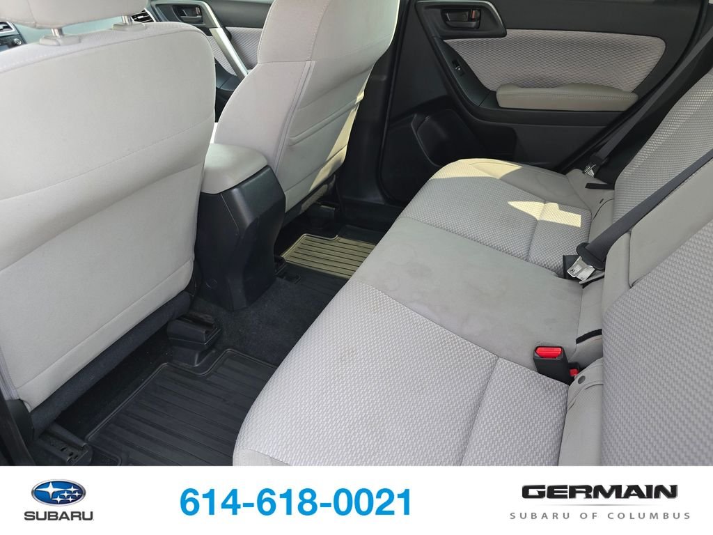Used 2017 White Subaru 2.5i Premium image 20