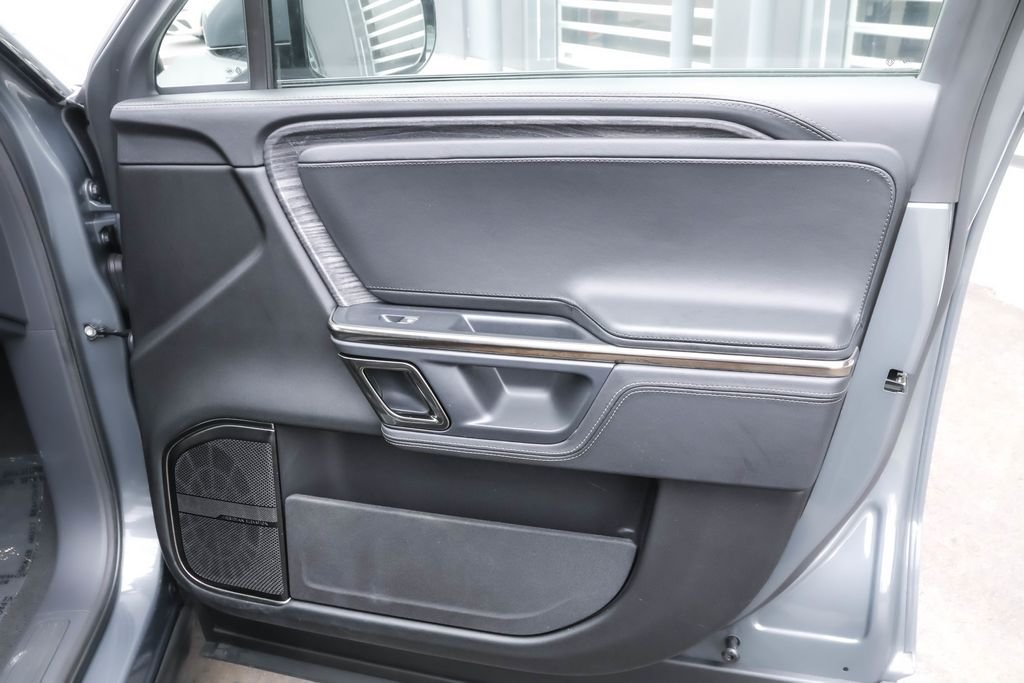 Used 2022  Rivian Launch Edition image 33