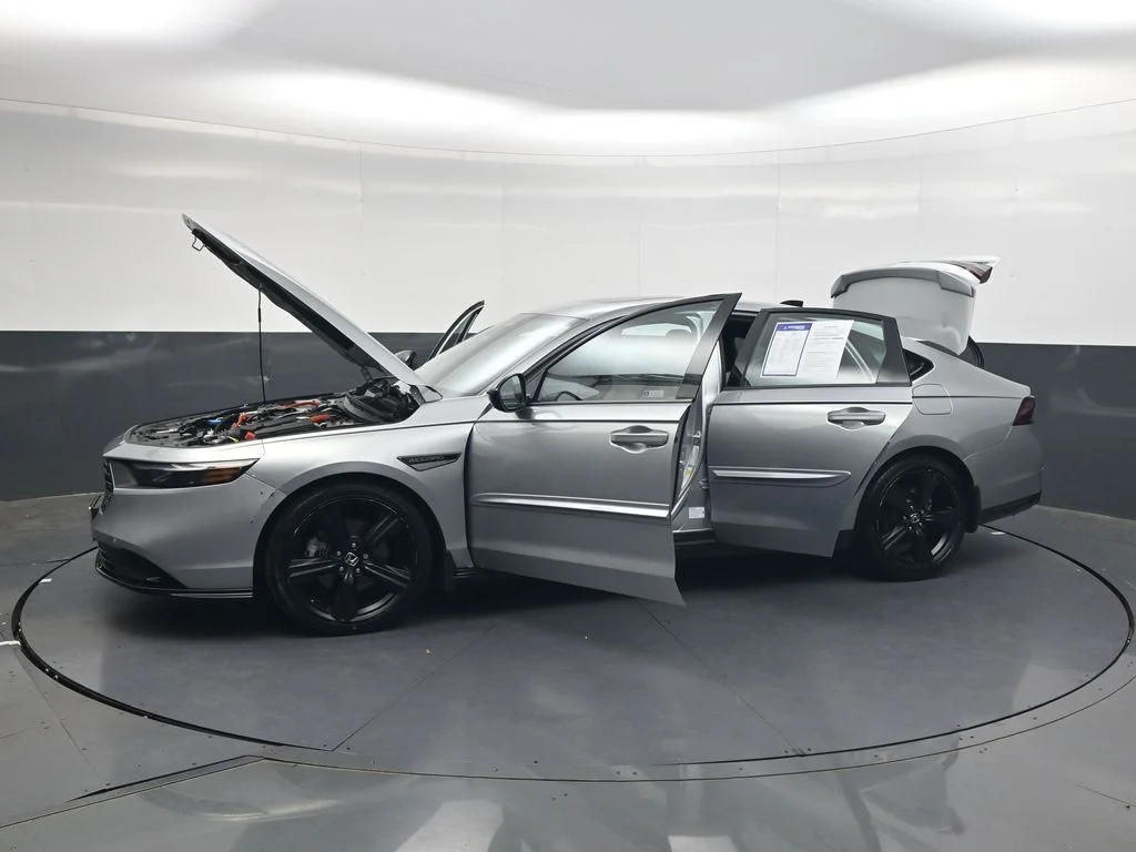 Used 2024 Solar Silver Metallic Honda Sport-L image 40
