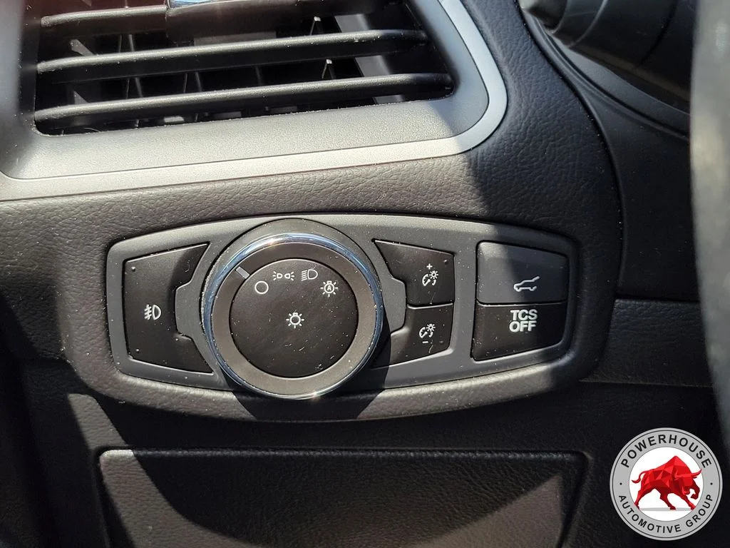 Used 2023 Gray Ford ST Line image 27