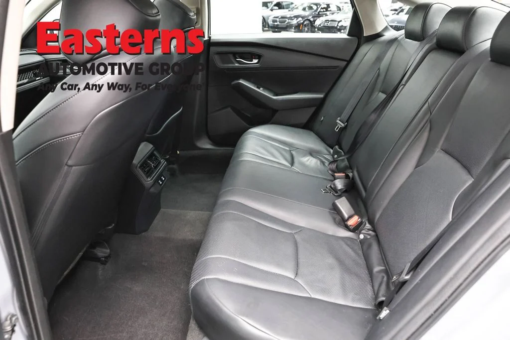 Used 2025 Silver Honda EX-L image 20