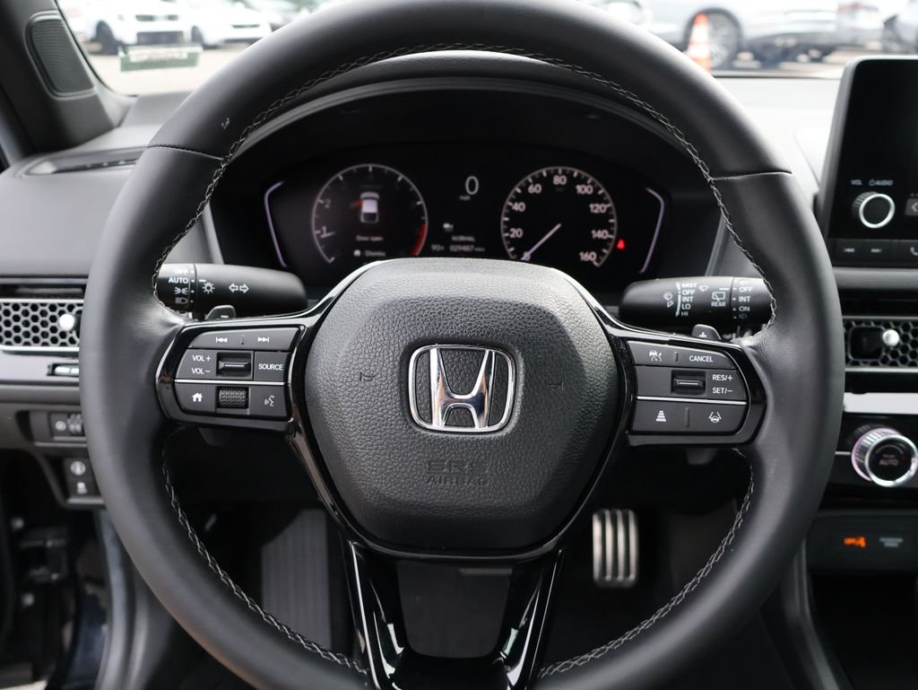 Used 2024  Honda Sport image 26